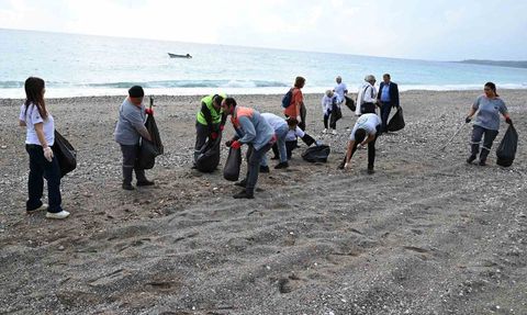 Çamyuva Sahili'nde Temizlik Etkinliği