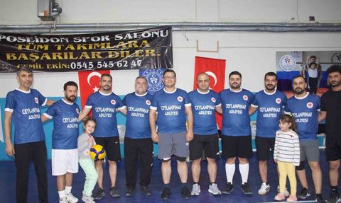 Ceylanpınar Voleybol Turnuvasında Şampiyon Gençlik ve Spor Takımı Oldu