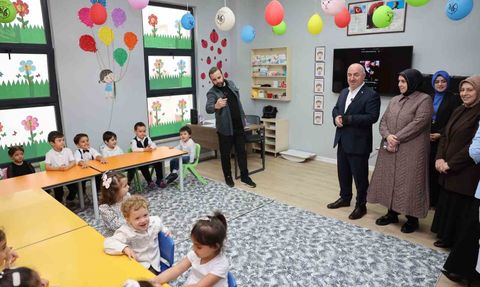 Darıca'da Anneler Üretirken, Çocuklar Eğlenerek Öğreniyor