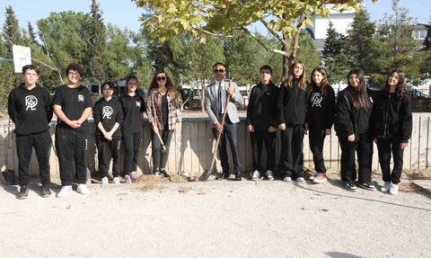 Denizli'de Öğrenciler İklim Değişikliğine Dikkat Çekti