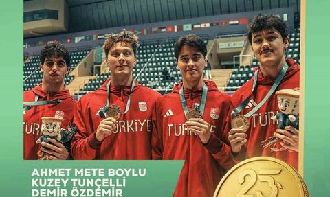 Denizlili Yüzücü Ahmet Mete Boylu'nun Tarihi Başarısı