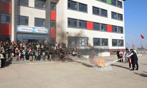 Diyarbakır'da Afet Farkındalık Eğitimleri Sürüyor