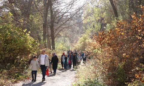 Doğa Tutkunları Koramaz Vadisi'nde Sonbaharın Tadını Çıkardı