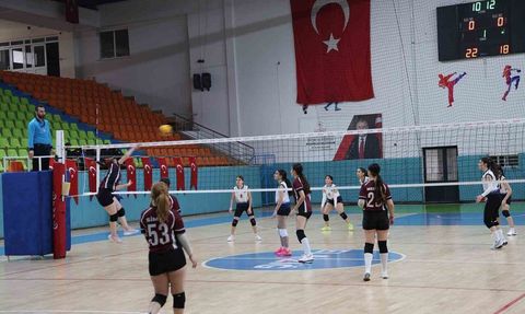 Elazığ'da Voleybol Heyecanı Dorukta