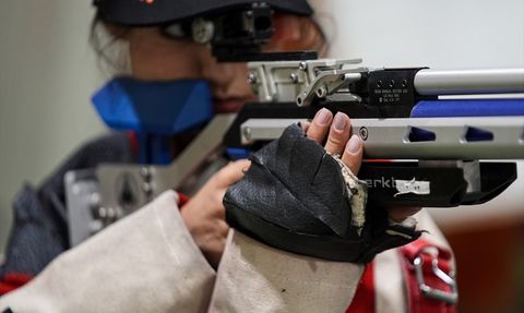 Engelleri Aşarak Yeni Bir Hayat Kurdu: Ayşe Avcıoğlu'nun Atıcılık Hikayesi