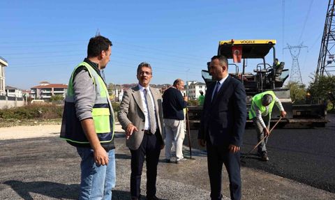 Erenler Belediyesi Asfalt Çalışmalarına Devam Ediyor