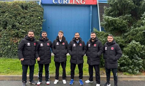 Erkek Curling Milli Takımı Prag'da İkincilik Elde Etti