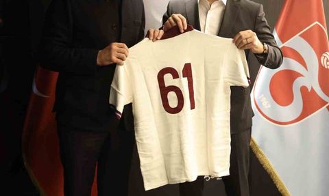 Ertuğrul Doğan'dan TFF Başkanı Hacıosmanoğlu'na Anlamlı Hediye