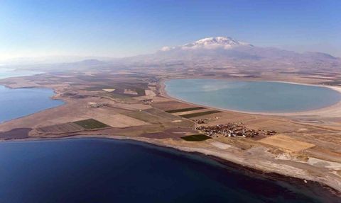 Eşsiz Doğal Güzellikler: Arin Gölü, Van Gölü ve Süphan Dağı