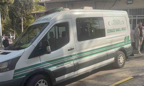 Gaziantep'teki Feci Kaza: Umreden Dönüş Yolunda Hayatını Kaybedenler