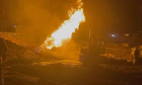 Hatay'da Doğal Gaz Patlaması Sonucu Yangın: 2 İşçi Yaralandı