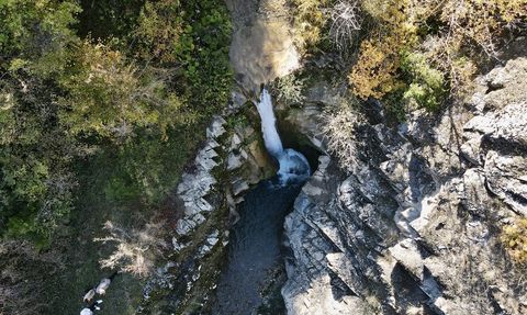Karakütük Şelalesi: Doğanın Gözbebeği Ziyaretçilerini Bekliyor