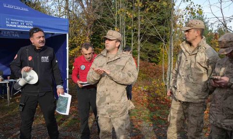 Kastamonu'da Kayıp Anne ve Oğlunun Arama Çalışmaları Devam Ediyor