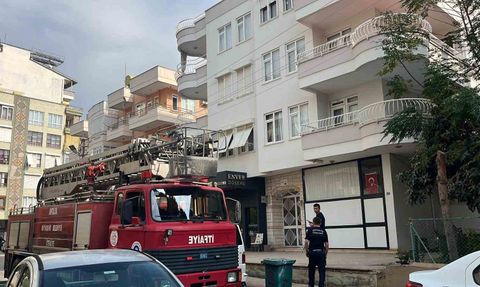 Küçük Çocuğun TV Keyfi İtfaiyeyi Harekete Geçirdi