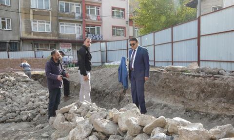 Kütahya Valisi Işın, Yakup Çelebi İmaret Külliyesi Restorasyonunu İnceledi