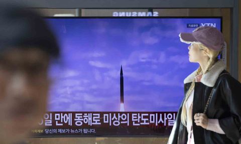 Kuzey Kore'den Japon Denizi'ne Balistik Füze Fırlatıldı