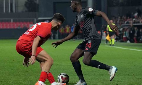 Pendikspor, Manisa FK'yı 2-0 Geride Bıraktı