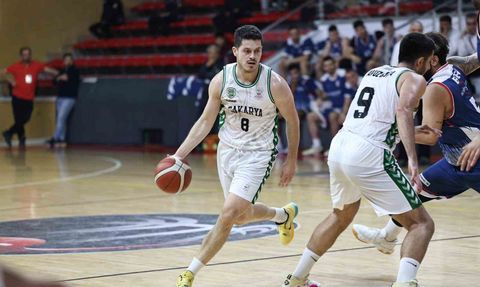 Sakarya Büyükşehir Basketbol Takımı Adana'ya Çıkıyor