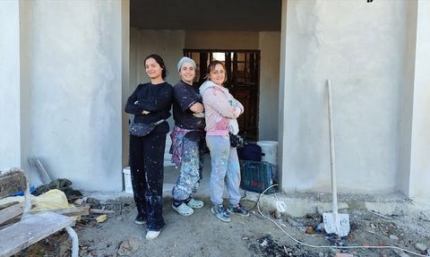 Samsunlu Kadın Nakkaşlar Camileri Motiflerle Süsliyor