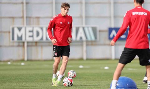 Sivasspor Manisa FK Maçına Hazırlanıyor
