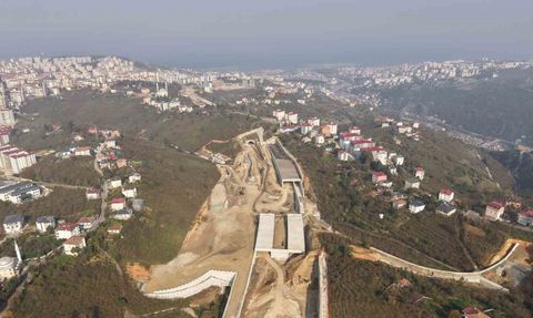 Trabzon'daki Kanuni Bulvarı Trafiği Rahatlatıyor