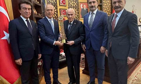 Türkiye Bisiklet Federasyonu, MHP Genel Başkanı Bahçeli'yi Ziyaret Etti