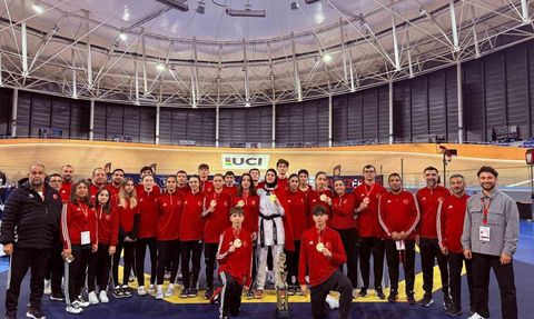 Türkiye Gençler Taekwondo Şampiyonasında 7 Madalya Kazandı