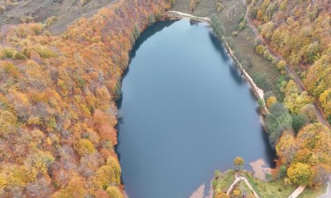 Ulugöl Tabiat Parkı Sonbahar Renkleriyle Büyülüyor