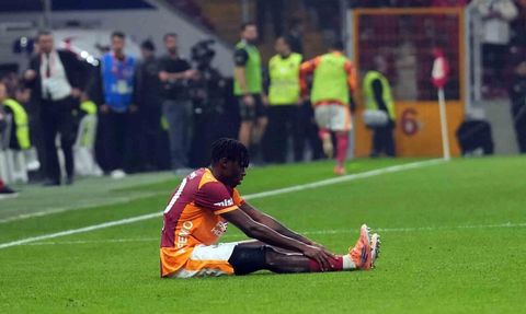 Wilfried Singo Sakatlandı: Galatasaray-Match Stres Anları