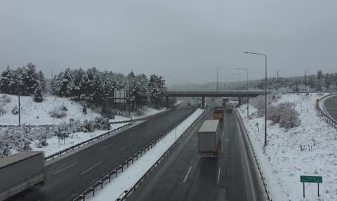 Adana'nın Pozantı İlçesinde Kar Yağışı Etkili Oldu