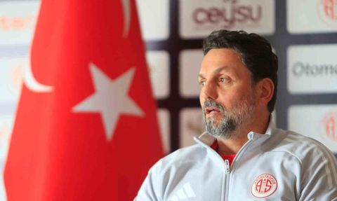 Antalyaspor Erol Bulut ile Yollarını Ayırdı