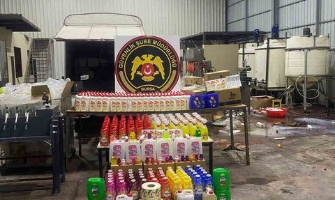 Bursa'da Kaçak Temizlik Ürünleri Operasyonu: 6 Gözaltı