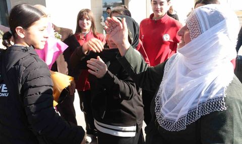 Cizreli Boksör Asmin Çabas Avrupa İkincisi Oldu