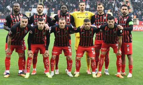 Çorum FK, Sakaryaspor'u 2-0 Geçti