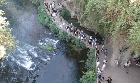 Düden Şelalesi 2025’te 900 Bin Ziyaretçi Ağırladı