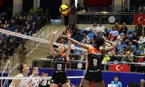 Eczacıbaşı Dynavit, Aydın'da Set Vermeden Kazandı