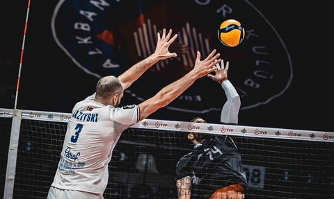 Efeler Ligi: Halkbank, Spor Toto'yu 3-0 Yendi