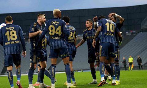 Fenerbahçe, Eyüpspor'u 3-0 ile Geçti