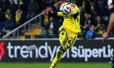 Fenerbahçe, Konyaspor'u 4-0 Geçti