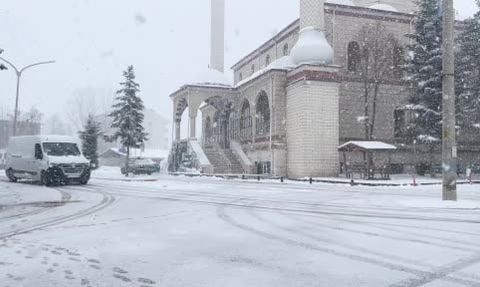 Kastamonu'da Çocuklar Kar Eğlencesinde