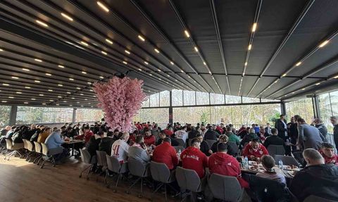 Kocaelispor ve Antalyaspor Taraftarlarından Örnek Misafirperverlik