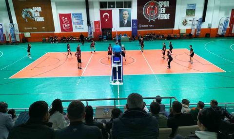 Köyceğiz'de Voleybol Heyecanı Başladı