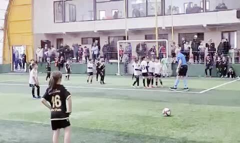 Küçük Yetenek Defne'nin Futbol Başarısı