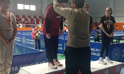 Kütahya'da Masa Tenisi Heyecanı