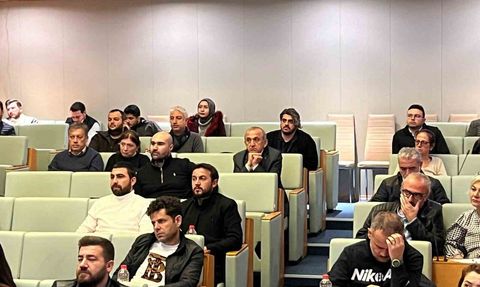 Manisa'da E-İhracat Fırsatları ve Dijital Ticaret Toplantısı