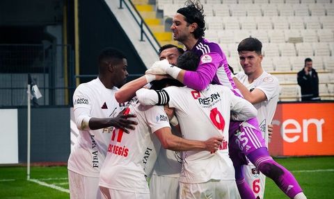 Manisa FK, Vanspor FK'yi 3-1 Yenerek Üst Sıralara Tırmandı
