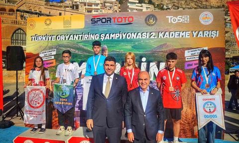 Manisa Oryantiring Takımı Mardin'de Zirveye Yerleşti