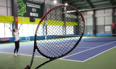 Meram'da Aile Kort Tenis Turnuvası