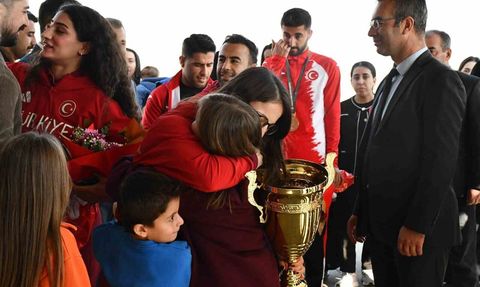 Nurselen Yalgatekin Şırnak'ta Coşkuyla Karşılandı