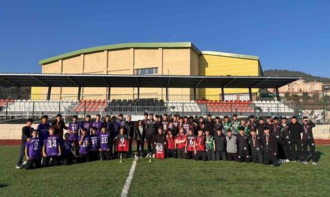 Okul Sporları Gençler Futbol Müsabakaları Şampiyonu Bilecik'ten